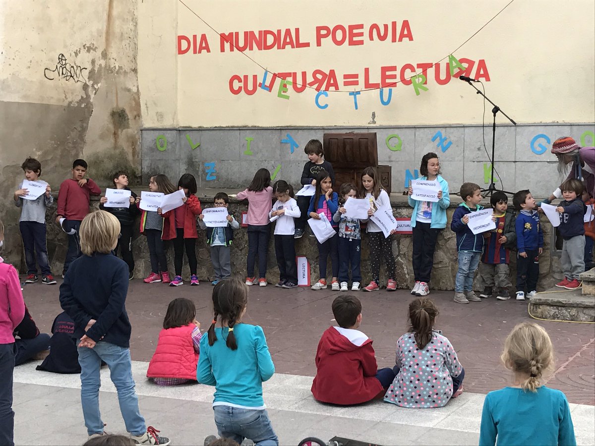 #poesia <a href="/Aj_ElCatllar/">Ajuntament Catllar</a> <a href="/Ratapatxets/">Joan Diaz i Rull</a> <a href="/xumet/">Mikel Seijas</a> <a href="/goretti_gatell/">🏃‍♀️Goretti Gatell i Anglès🎗🔻🍱</a> <a href="/AirunRoig/">Núria Roig Figueras</a>