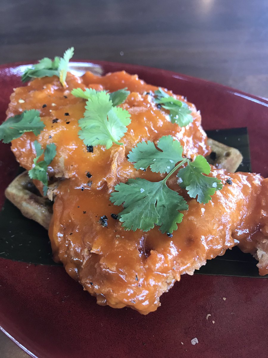 MatchPhx's tweet photo. Not your #basicchick on the #brunch menu every wknd. #FuelYourFlavor https://t.co/GSEIXdg5ZX
