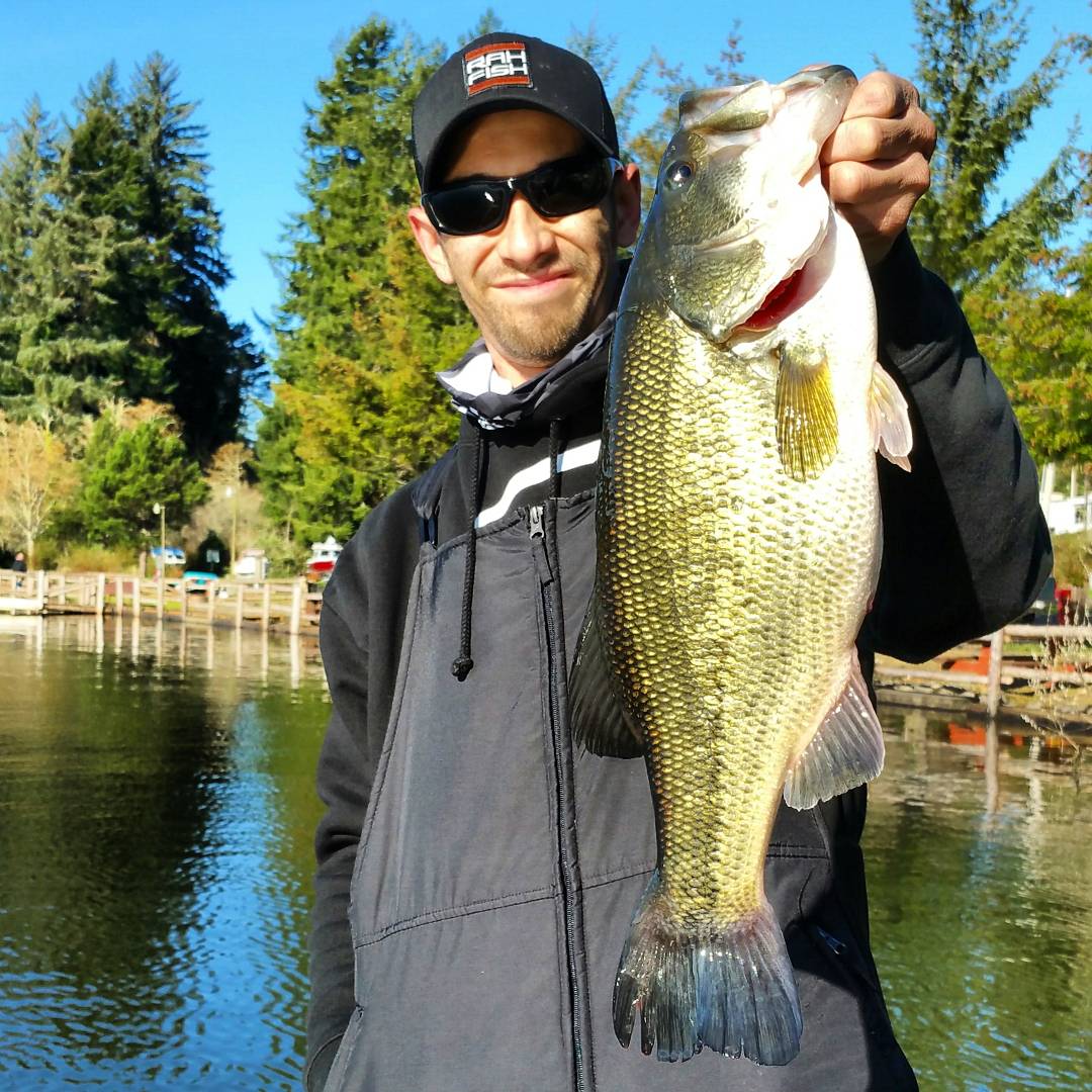 soliz8217's tweet photo. Pic's from @aba_bass Oregon Region 2nd place finish with 19.49 @ Siltcoos Lake. #Oregon #BassFishing #GoPro https://t.co/wpt1U0LkjR