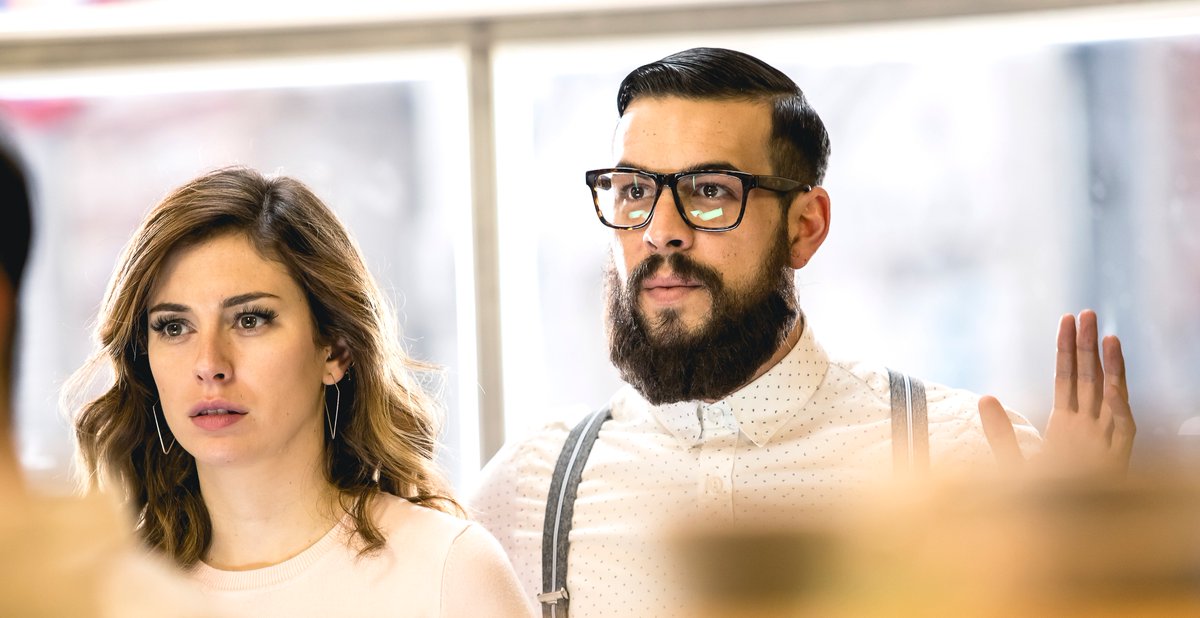 Mañana, todos los canales de Atresmedia Televisión, emiten un avance en exclusiva de dos minutos de #ElBarLaPelícula goo.gl/8xQkie