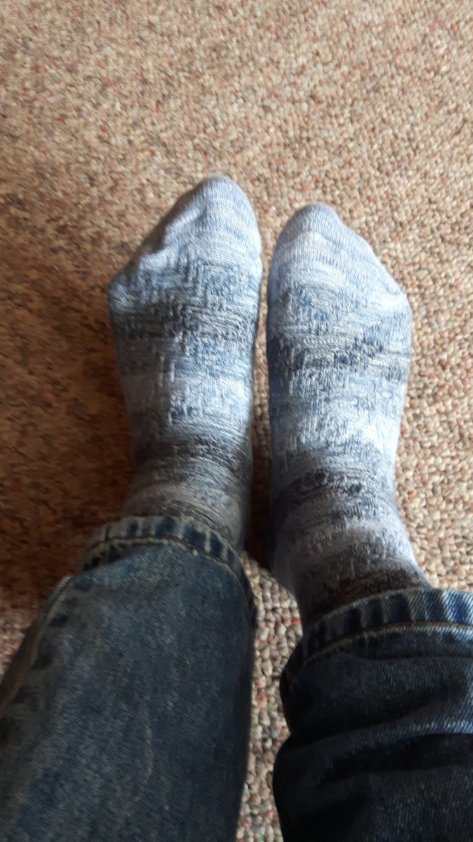 TeamShan's tweet photo. #worlddownsyndromeday #rockyoursocks #pipsarmy @happysoulproj https://t.co/C5ZLBjxlB1
