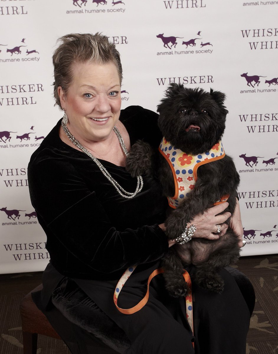 BLACKretail's tweet photo. This is Tina and Helen, her Brussels Griffon. Photo taken at @Animal_HumaneMN's Whisker Whirl 2017 https://t.co/IE96PPvFdL