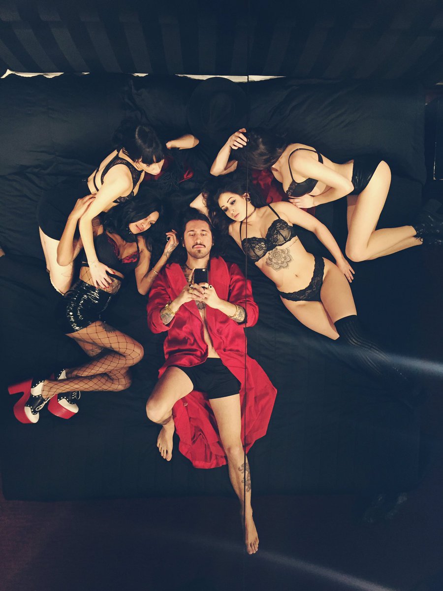 theDavidHener's tweet photo. Thanks to @Pornhub and all the community. #phworthy #snapchat #pornhubtakeover https://t.co/gHcw7kxoF2