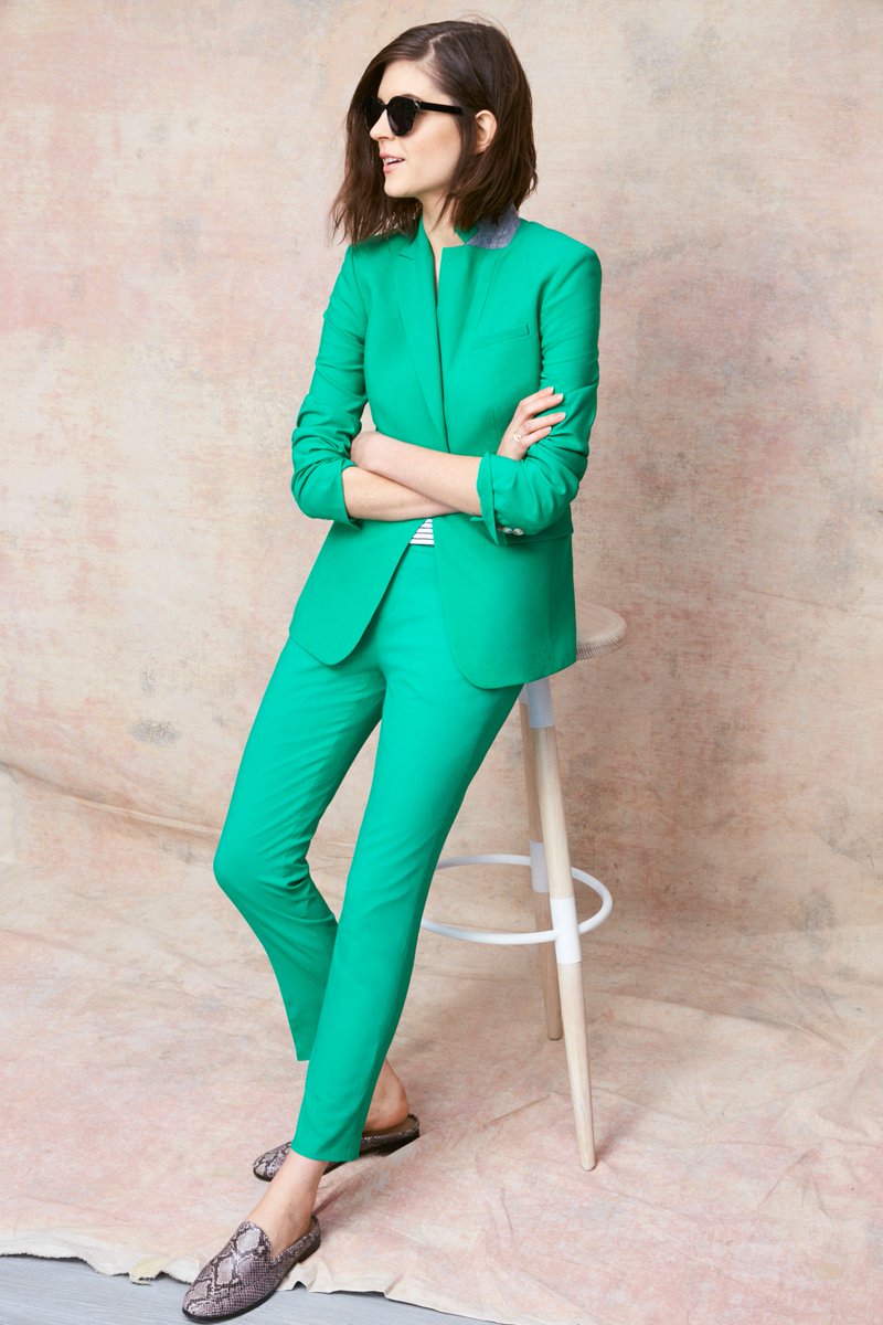 BananaRepUK's tweet photo. Spring statement: Lightweight wool with excellent stretch &amp; recovery = fab desk to dinner style https://t.co/x6o1Pb8po4 #itsbanana https://t.co/62XQcY3IJ2