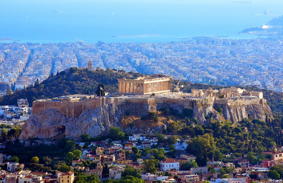 DiscoverGRcom's tweet photo. This week, Digital Influencer &amp; Founder of @WhyAthens, Anastasia Mangafas, shares with us her love for #Athens #MyviewofGreece https://t.co/9XkPVfNSvk