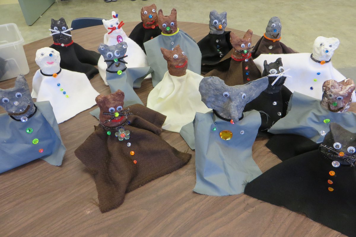 LmcfadyenM's tweet photo. Kindergarten puppets. #kindergarten #jbmlearners #WSDJBM https://t.co/IEFKf5SLbA