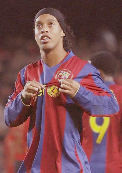 Happy birthday Ronaldinho Gaucho..All time baller 