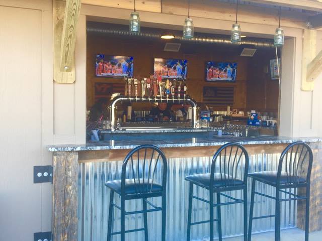 Enjoy a brew in the sun today at our outdoor bar!  #fishinpigWboro #craftbeer #springishere