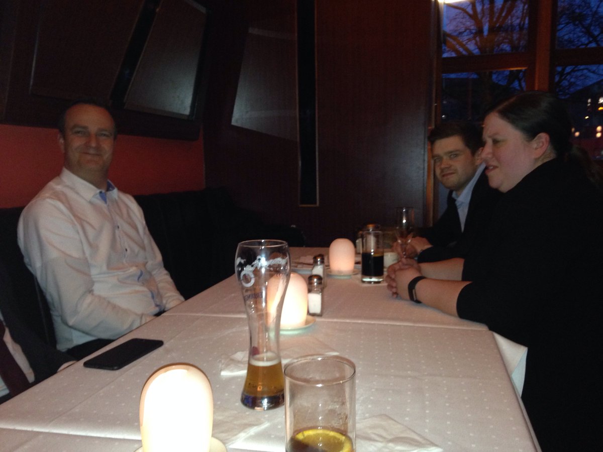 Anja_Blisch's tweet photo. Eine schöne Runde beim MT Stammtisch in Berlin😊 @ERAC_Jobs @jana_plischke https://t.co/D4avYhrmz0