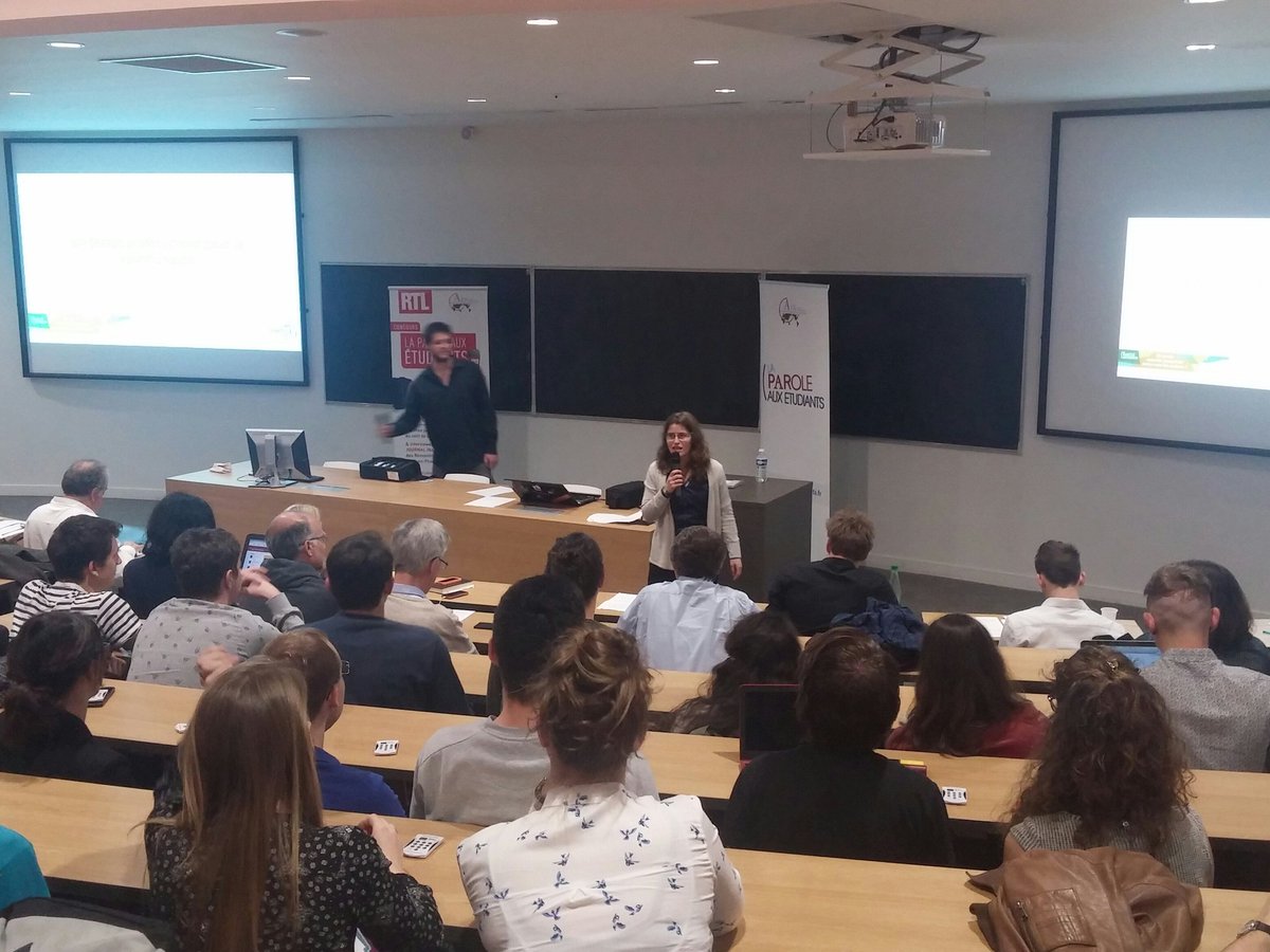 Un temps professionnel pour la communaute  :  un droit pour travailler sur des projets a but environnemental et social, par Lou Morriet