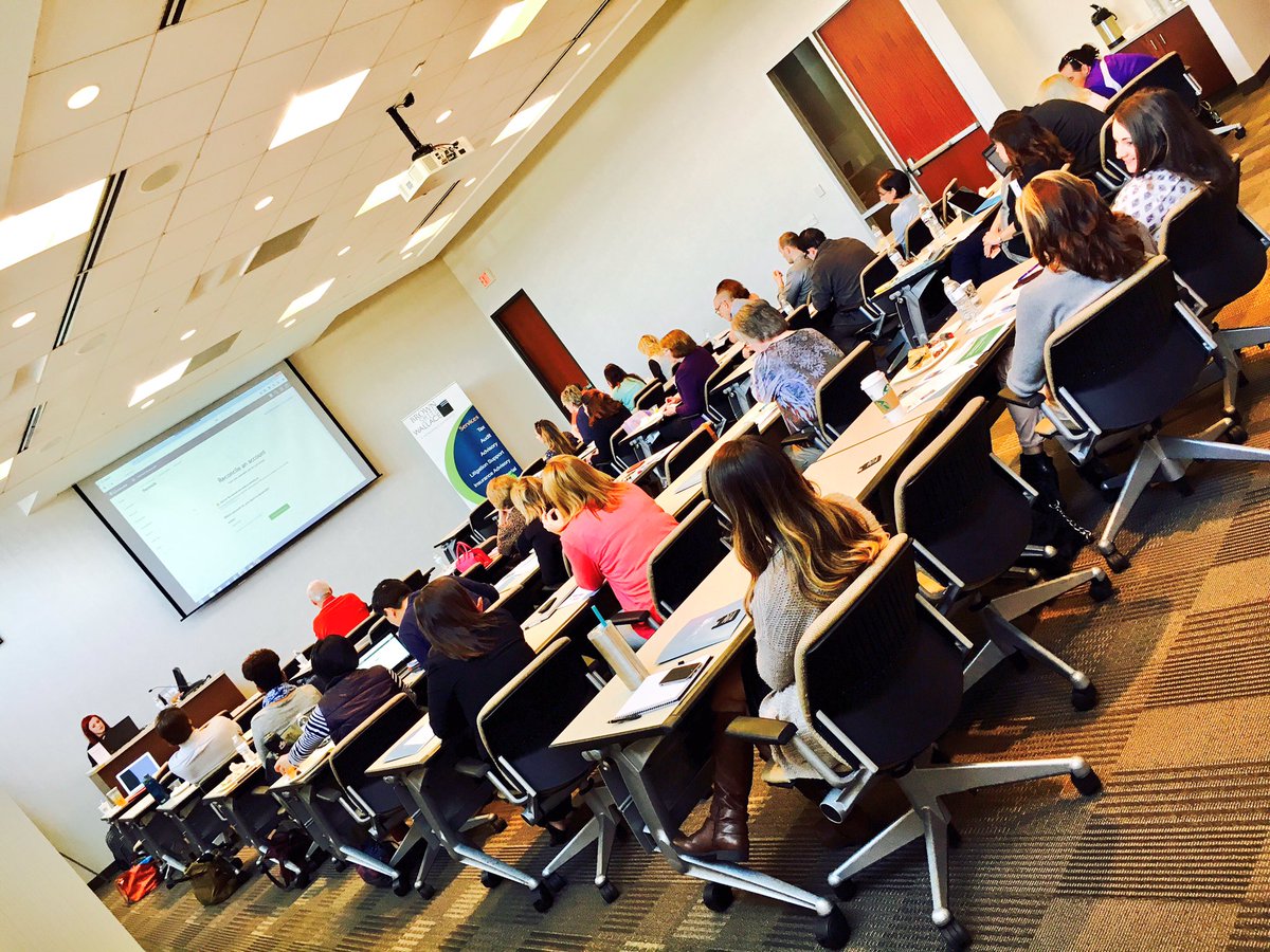 RealCreativeKim's tweet photo. We're talking @quickbooks Online & #TeamIntuitApps in St. Louis today with #QBFirmoftheFuture @bswllc & their #SmallBiz clients! https://t.co/HB403r1PQt