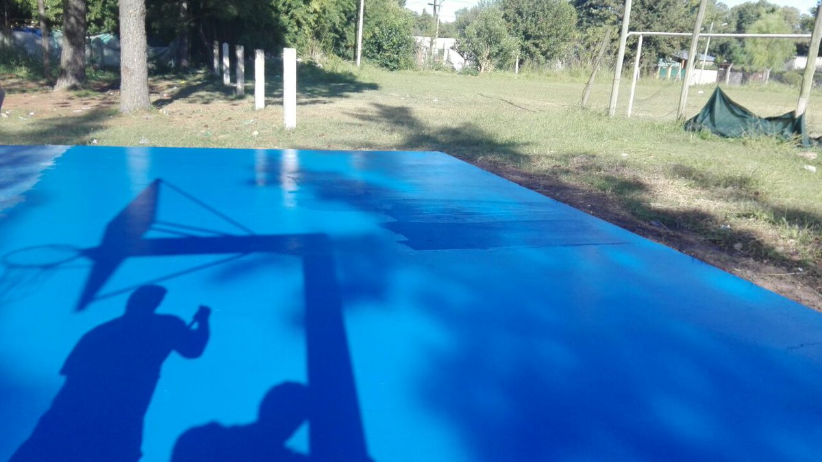 JorgeOdilio's tweet photo. Finalizamos 1ra mano de pintura!!!!!
Playon de usos múltiples Lagomarsino 
@NicoDucote @MunicipioPilar @jpmartignone @campitosruben https://t.co/V4lXfvrymY