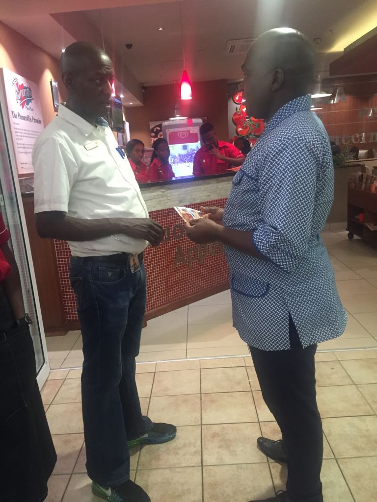 MphoTsedu's tweet photo. So the #SPUR bully is from Krugersdorp, has a similar case in a Pta cafe, and he held his wife by throat for trying to calm him. #sabcnews https://t.co/7JVivkV9QF
