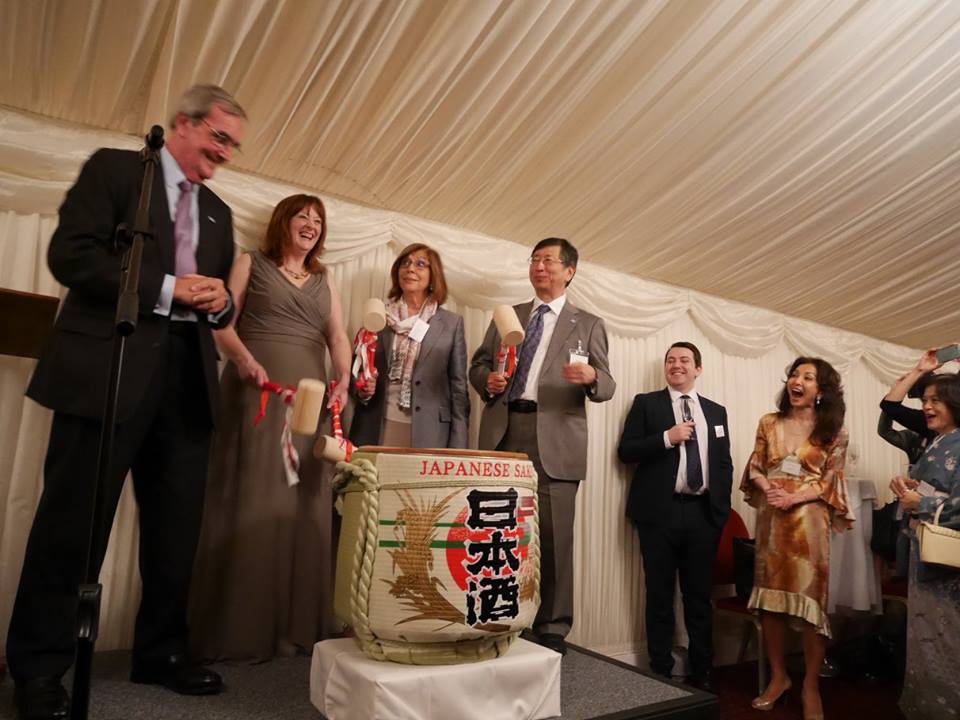 JAPANinUK's tweet photo. Amb Tsuruoka celebrated 30 years of #TheJETProgramme with @JETAAUK & @JapanAPPG last week. Thanks also to @RogerGodsiff & Baroness D'Souza. https://t.co/qZHRVUaWs8