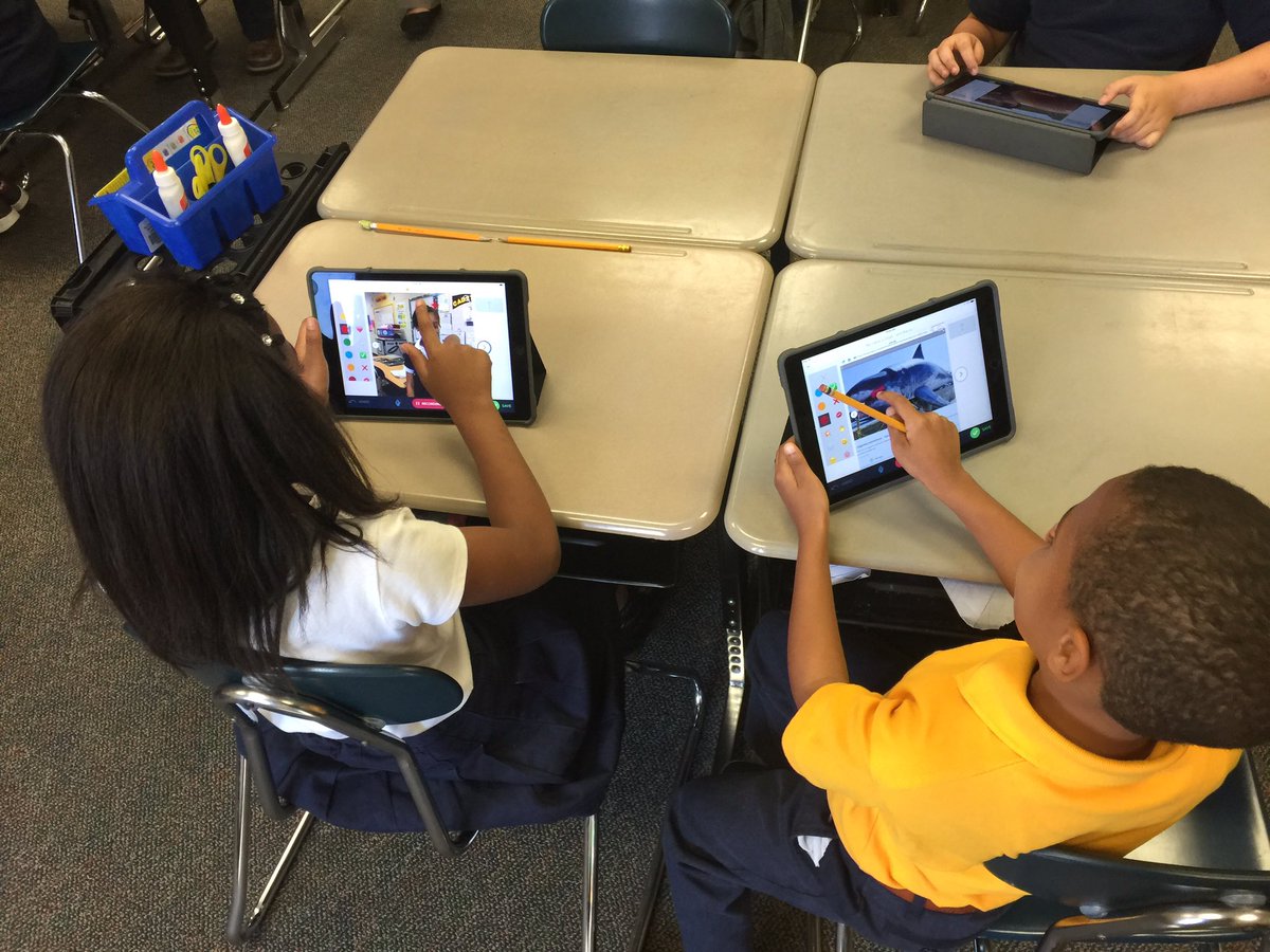 itsjnash's tweet photo. Mrs. Ramps' class loves Shadow Puppet! #LetsCreate #STEAMReady @LibertyCoSchool @Ckanderson_LCSS https://t.co/pTtQr3incY