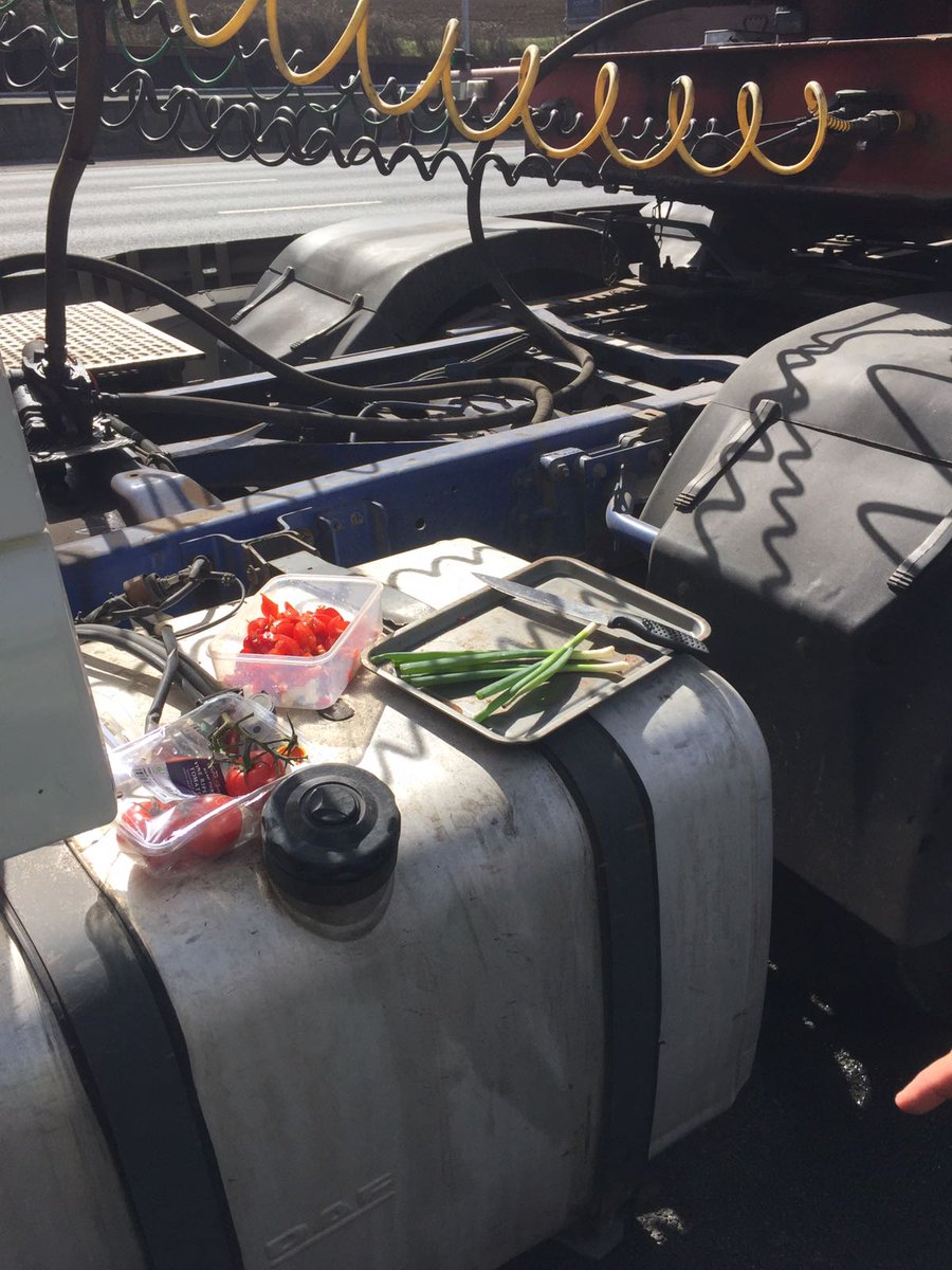 roadpoliceBCH's tweet photo. The hardshoulder of the M25 is probably not the best place to start preparing your dinner. https://t.co/Q6EyDJX1jF