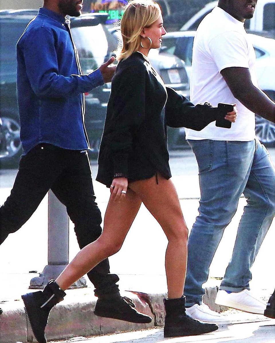 portalhaileybr's tweet photo. jerrylorenzo: #hails para #tonalpack em preto... nós não caímos no calendário ou estações, então a coleção é sempre atual... https://t.co/CecPHdKtEC