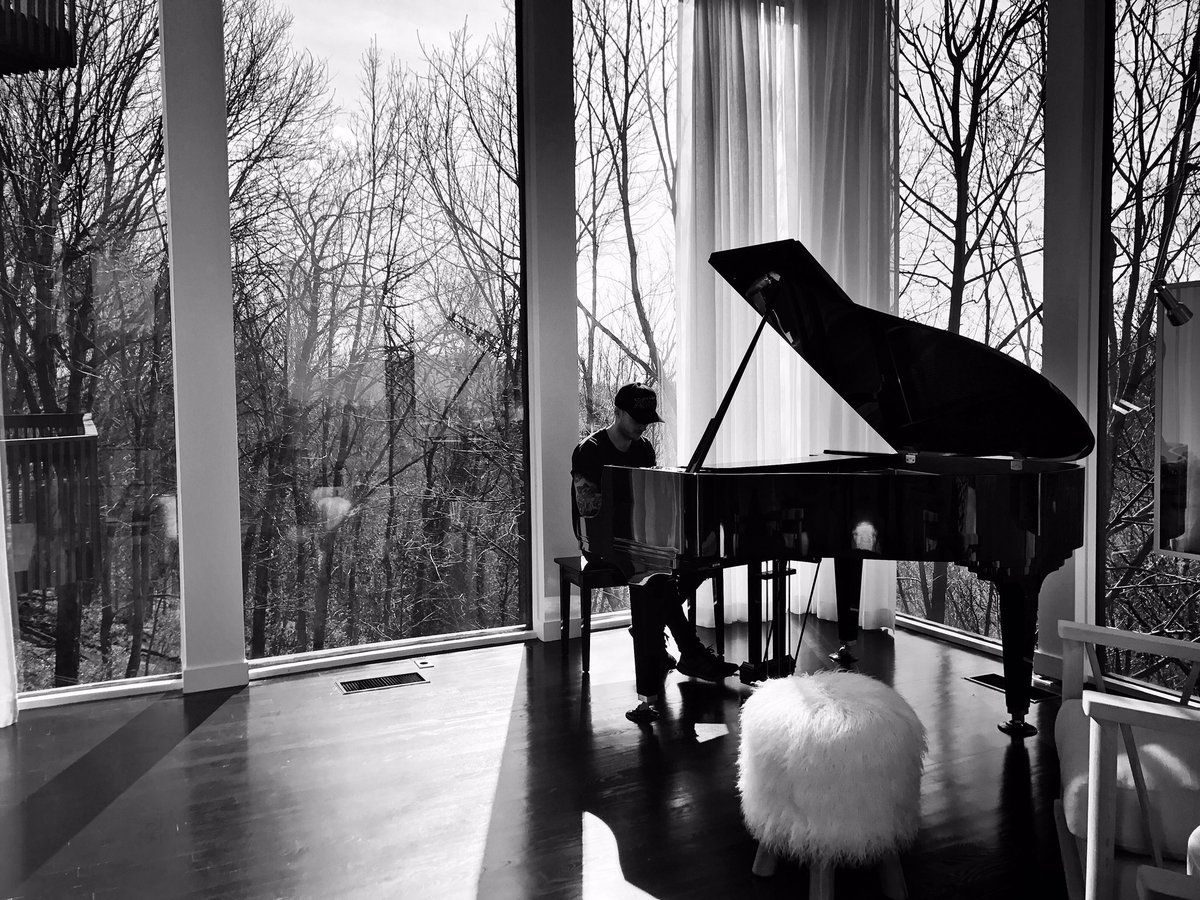 starting my story in nashville today. feels good to be.. home. wow, that feels good to be able to say.