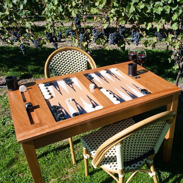 CrisloidGames's tweet photo. Spring is always a cherished season here in Rhode Island! Take a close look at our Newport Backgammon Table. Beautiful from every view. #spr https://t.co/eKXsW7Cx9H