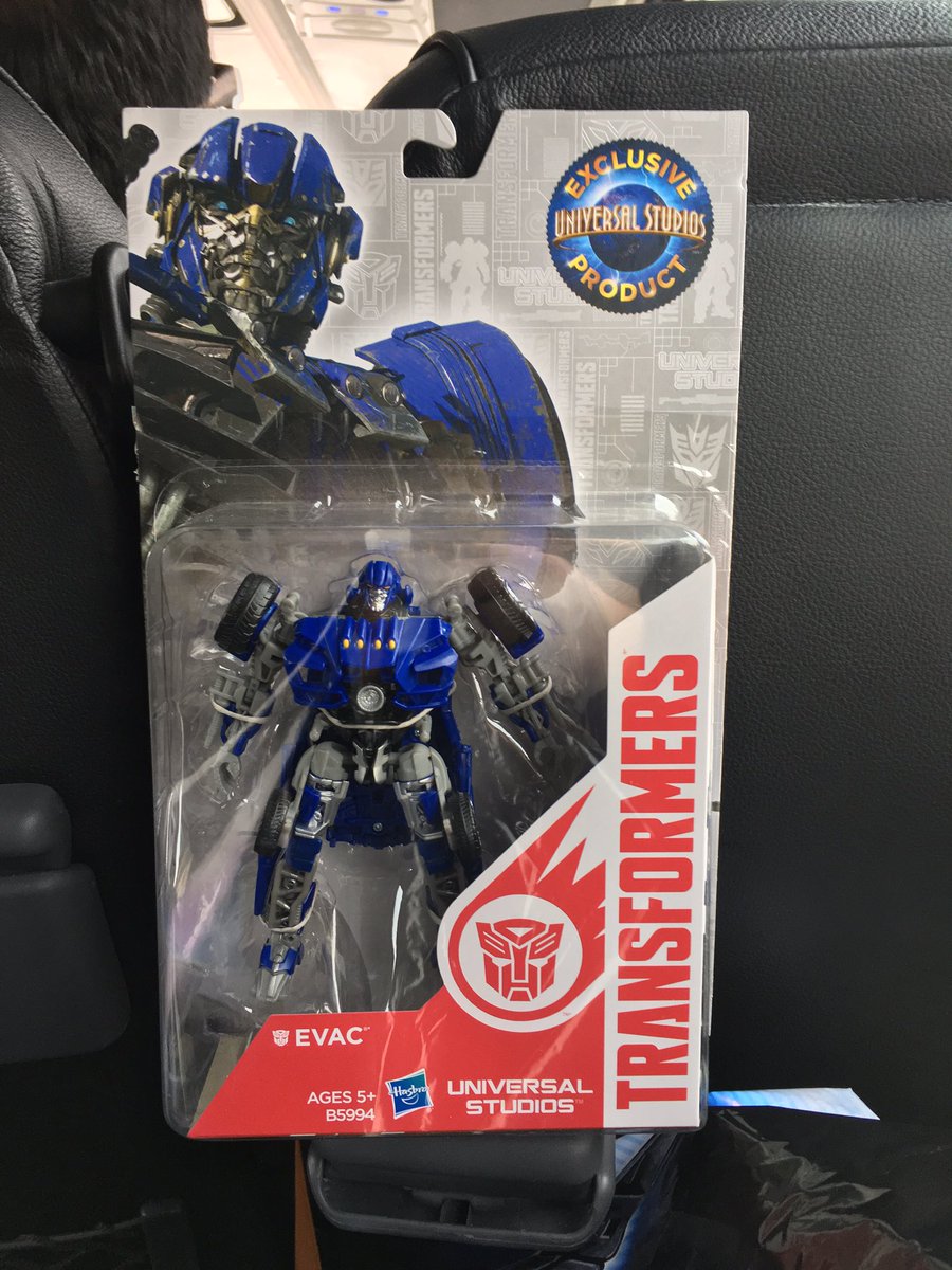 BWTF_Ben's tweet photo. Some of my haul from the #Transformers Supply Vault #TFride https://t.co/Fiy5jwEETL