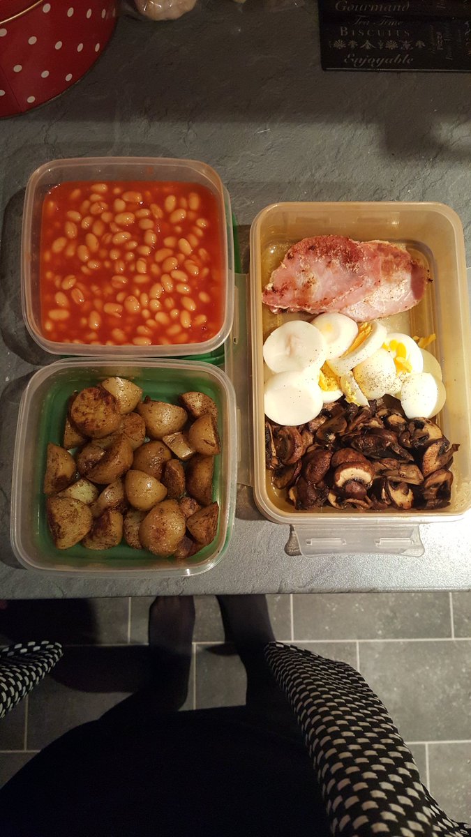 gem_lou1's tweet photo. Not even cooked tea yet and I'm already excited about breakfast. Spinach to be added tomorrow. @SlimmingWorld
#GetSkinnyOrGoHome https://t.co/1PCWiNjbDq