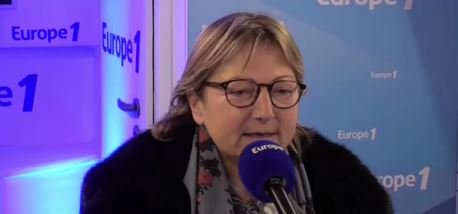 Europe1's tweet photo. "Je ne peux que regretter ce qu'il se passe aujourd'hui, mais je dois croire aussi en la présomption d'innocence" @NatachaBouchart #E1Soir https://t.co/oE5xuTy5ul