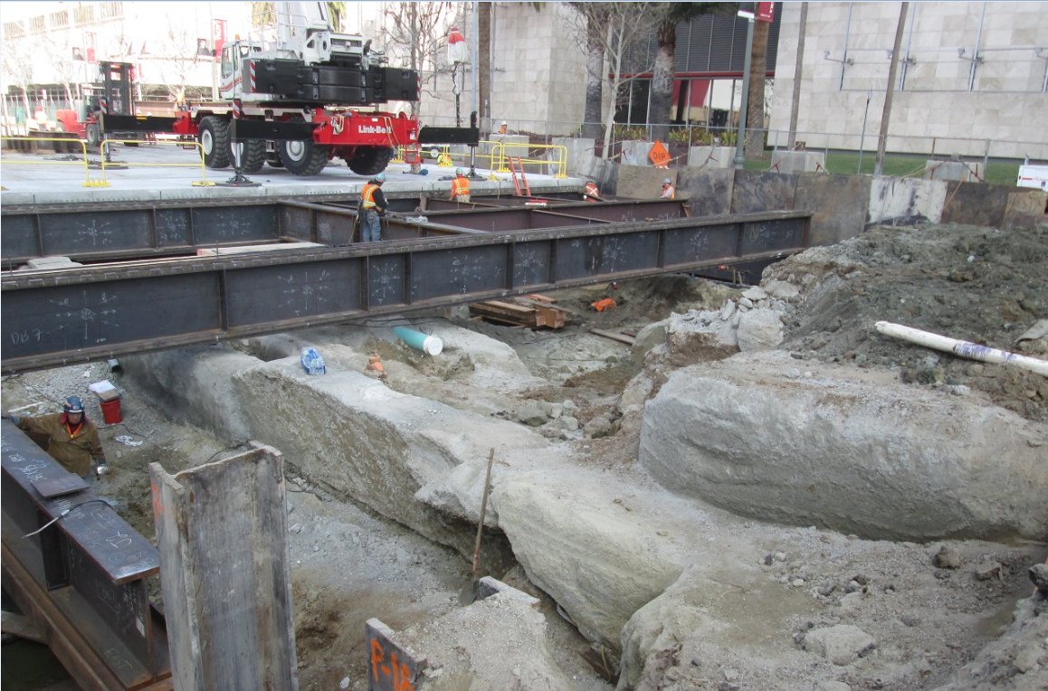 PurpleLineExt's tweet photo. Pics of the work over the weekend to deck Wilshire/Fairfax. https://t.co/0kgXrCI3mB