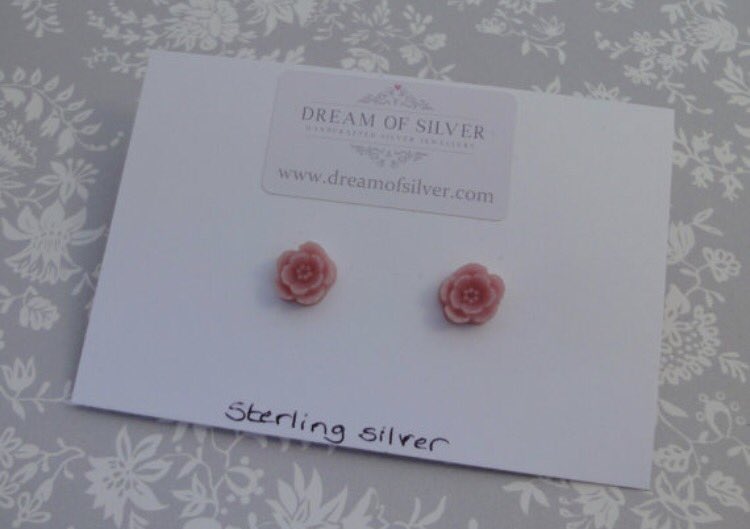 dreamofsilver's tweet photo. £5 - Blossom Stud Earrings with sterling silver backs, from my @Etsy 
store:
https://t.co/jCG0bmaIIw https://t.co/V2QaXLPWvZ