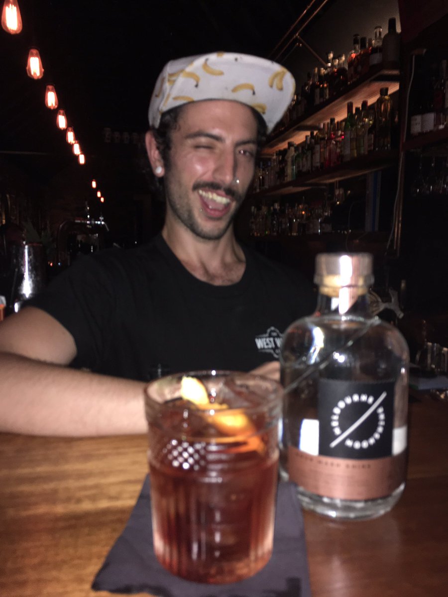 SpiritsBox's tweet photo. Moonshine #negroni for the win! #spring #shanghai #spiritsbox #tasteofaustralia #cn @unionelecbar https://t.co/vCnnMhTVyB