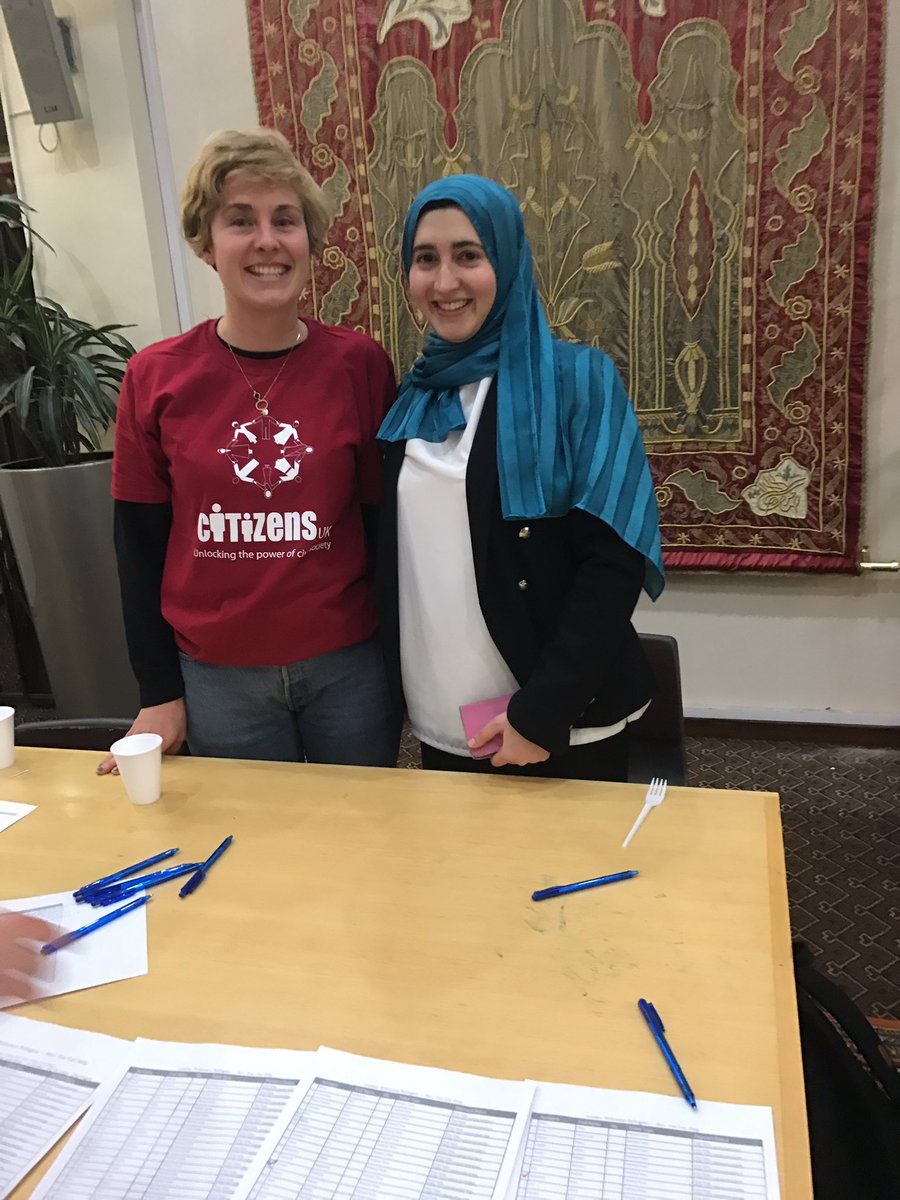 Come and see our amazing welcome team and get ready for a great event #RefugeesWelcome <a href="/CitizensUK/">Citizens UK</a>
