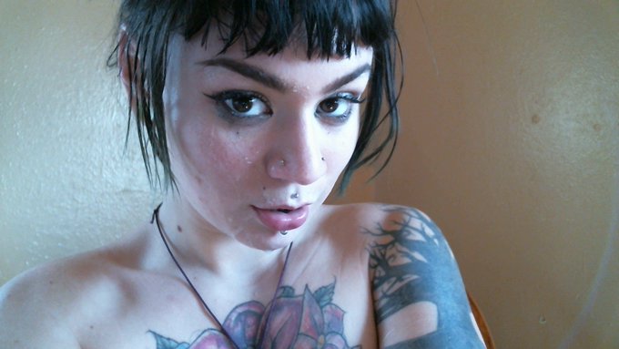 Got my new Bust It dildo and man do I love it! Thanks for a great show and a great facial, @chaturbate<a href="/tag/extreme"class="tags"><span>#extreme</span></a><a href="/tag/camgirl"class="tags"><span>#camgirl</span></a><a href="/tag/dildo"class="tags"><span>#dildo</span></a><a href="/tag/livechat"class="tags"><span>#livechat</span></a>