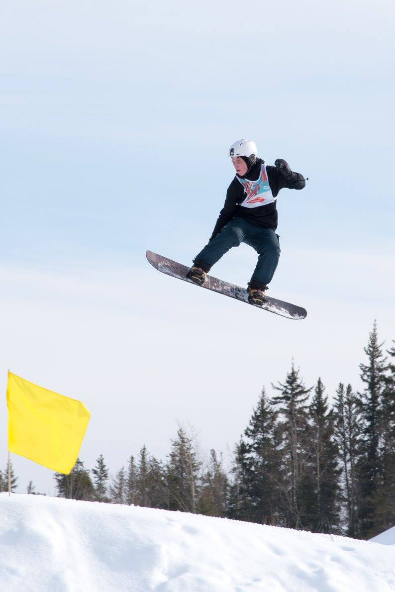 FortSmithNWT's tweet photo. Great Snowboarding &amp; Skiing this weekend in #fortsmithNWT!  @NWTSnowboard @ykskiclubtrails Photo: Brenda Tuckey  &amp; Patti Kay Hamilton https://t.co/fJQSLtHsbk