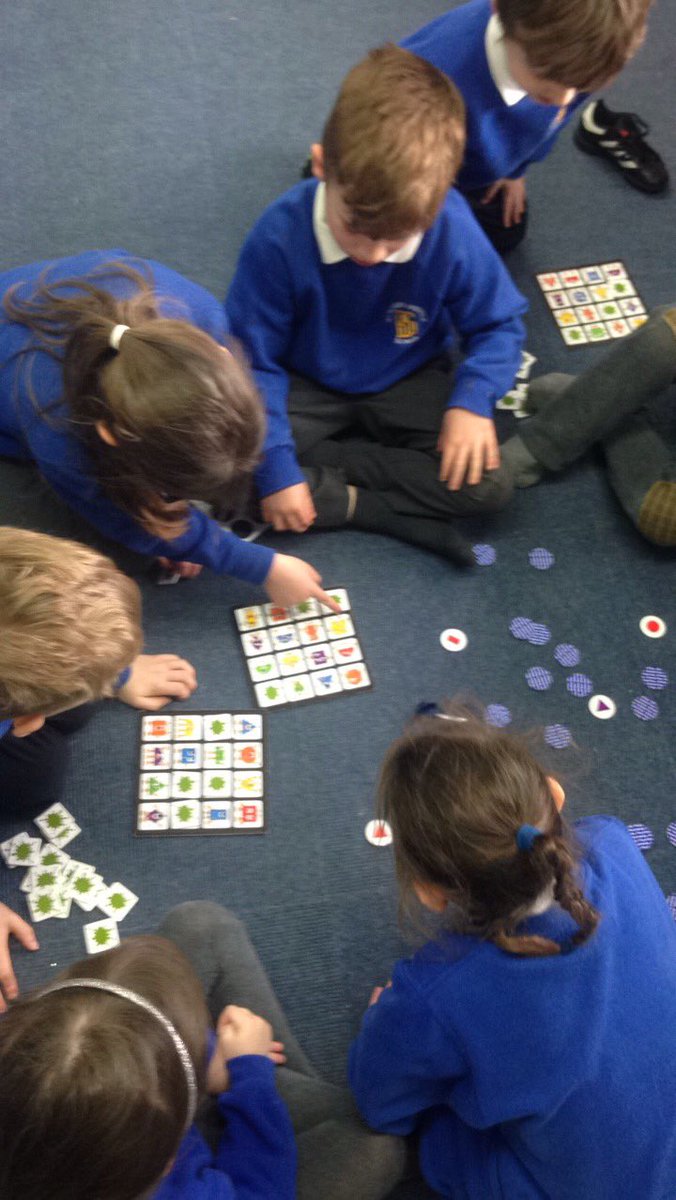 BanDevPS's tweet photo. 2D shape games in P1/2/3 today. #shapemonster #whatcanwemake #fun #learning #sharingandworkingtogether 🙂⭕️🔼⬜️🔶🔷◾️ https://t.co/XOVGEQGf3x