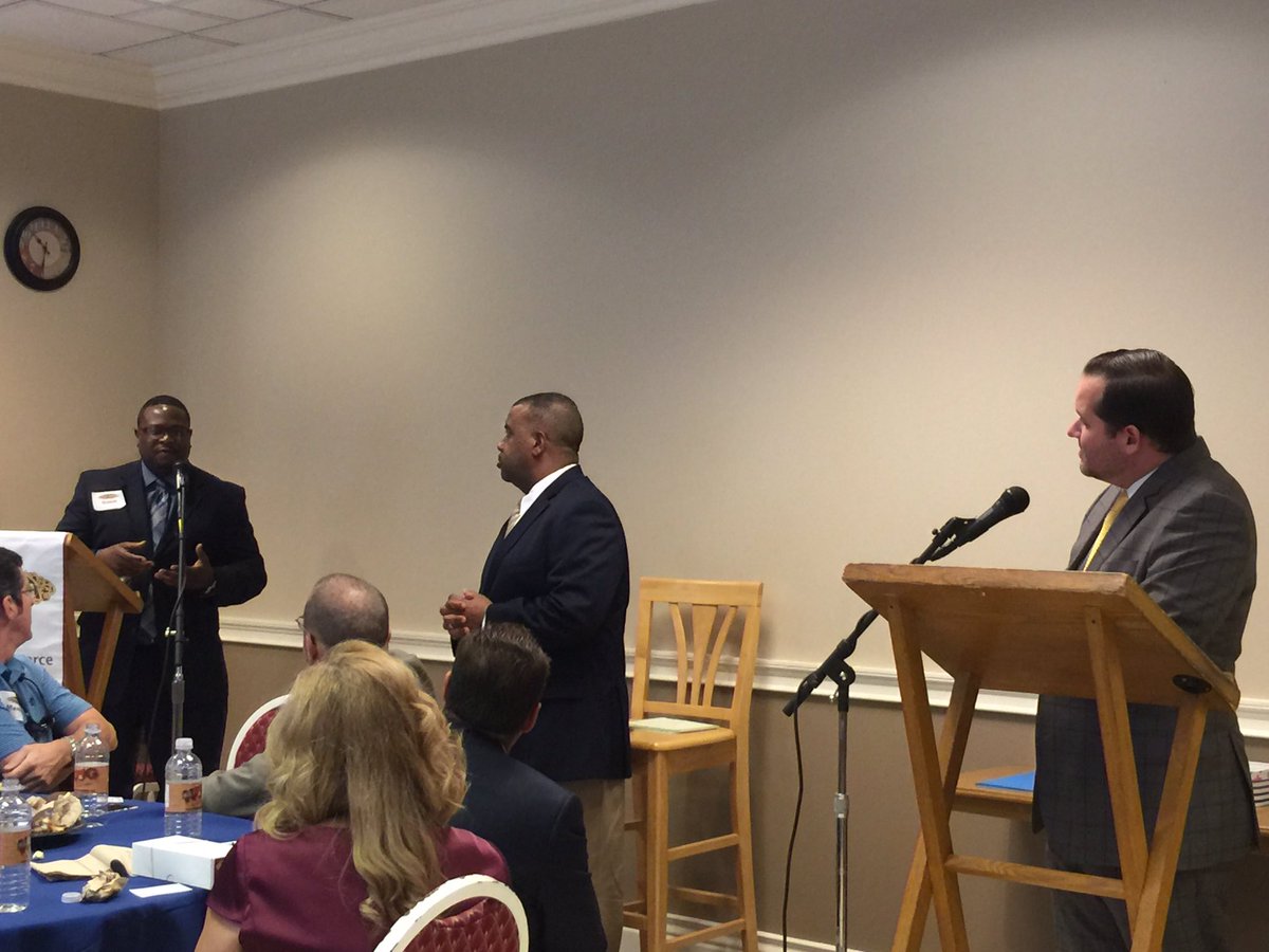 josephvcitro's tweet photo. Ernest Hooper was our moderator at the West Tampa Chamber. Councilman Guido Maniscalco &amp; City of Tampa Malcolm Kiner Economic and Urban!! https://t.co/kvIhwBVZkF