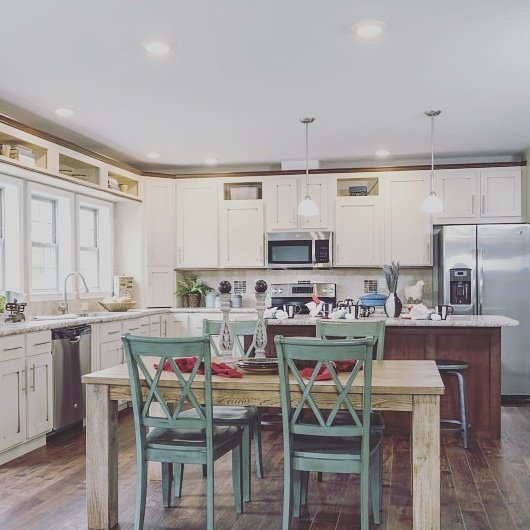 Our Manorwwod Binkley Ranch #thecommodorecorporation #rustic #kitchen #modularhomes