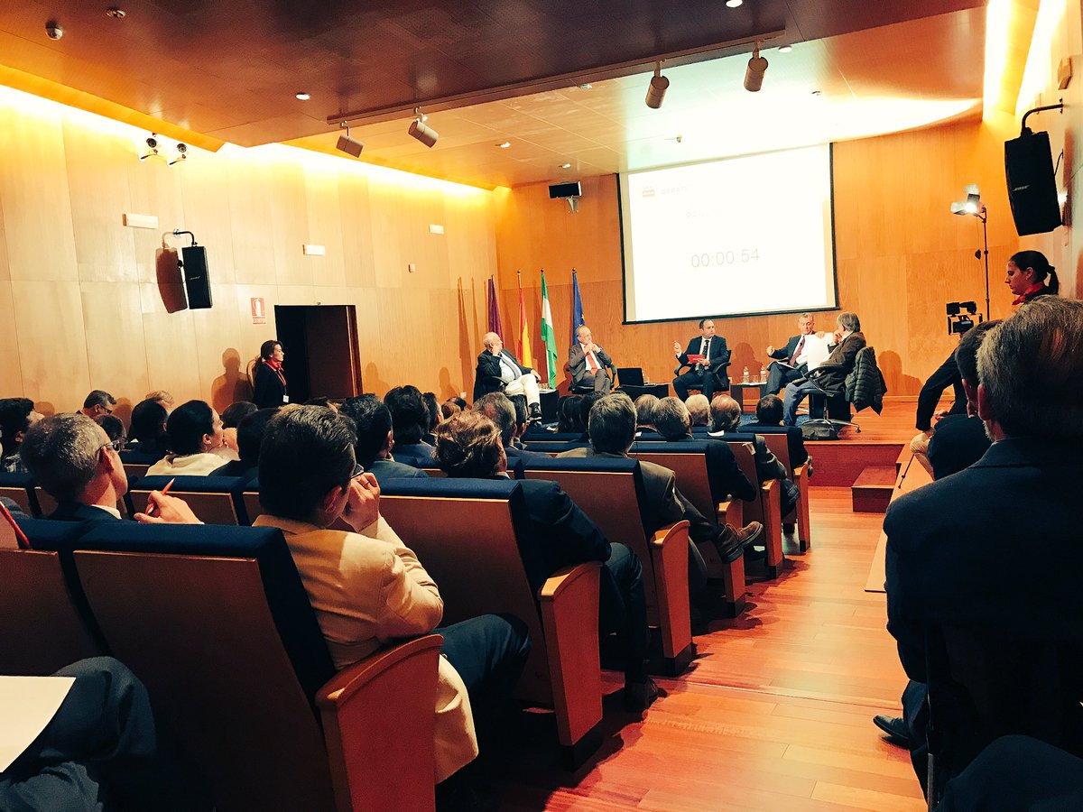 NachoMata7's tweet photo. Foro Ciudad organizado por Diario Sur sobre el desarollo del puerto y de la ciudad de Málaga. ¡Interesante debate! https://t.co/7BfaYLSKV9