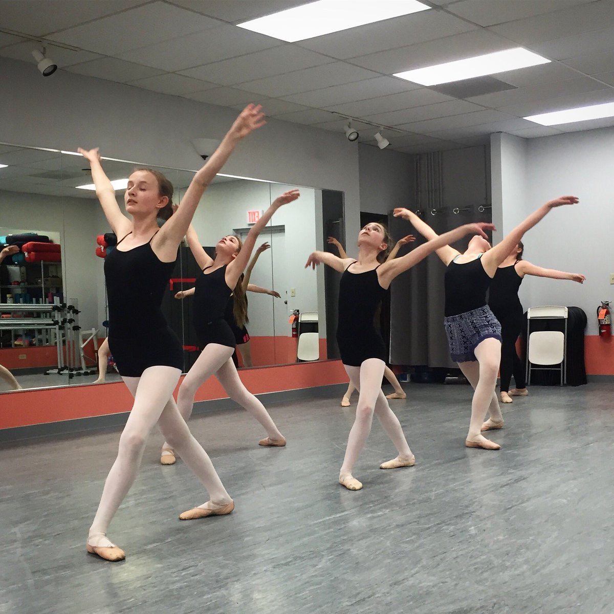 RISE Dance Co. tweet media