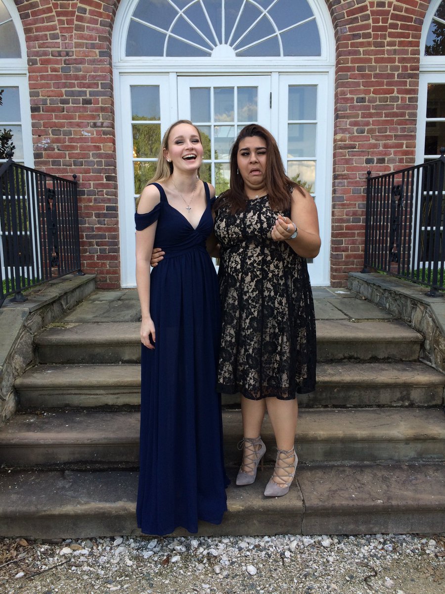 BeckySemidey's tweet image. God blessed me with such an amazing best friend. ❤️❤️ (just appreciating our memories and beautiful pictures)