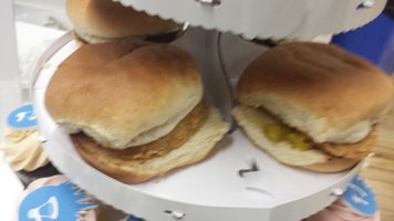 sandboxbitmaker's tweet image. Hiii #ShoutOut #BurgersPriest