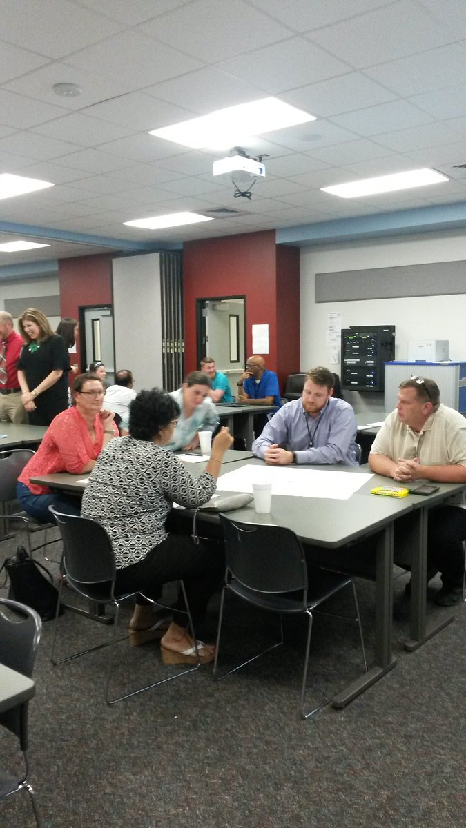 dtidwell's tweet photo. Amazing first meeting of the Tomball ISD Advisory Committee for Technology!! Big Thanks to all members!! https://t.co/Ml1E3tL4au