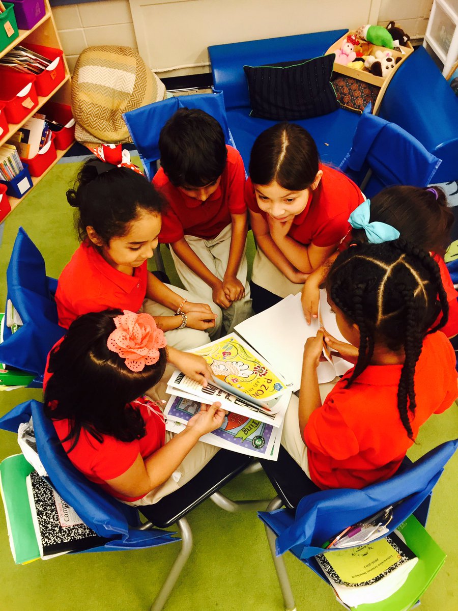 SuttonES_HISD's tweet image. Working together in preparation for tomorrow's Name That Book competition. #Teamwork #SuttonRocks @MolinaMmolina1 @HoustonISD