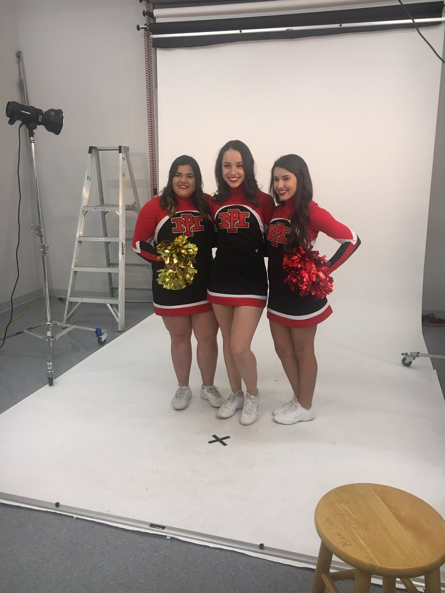 PaceCheer's tweet photo. ALL-DADE 2016-2017 ❤️ https://t.co/Dit09NbiMS