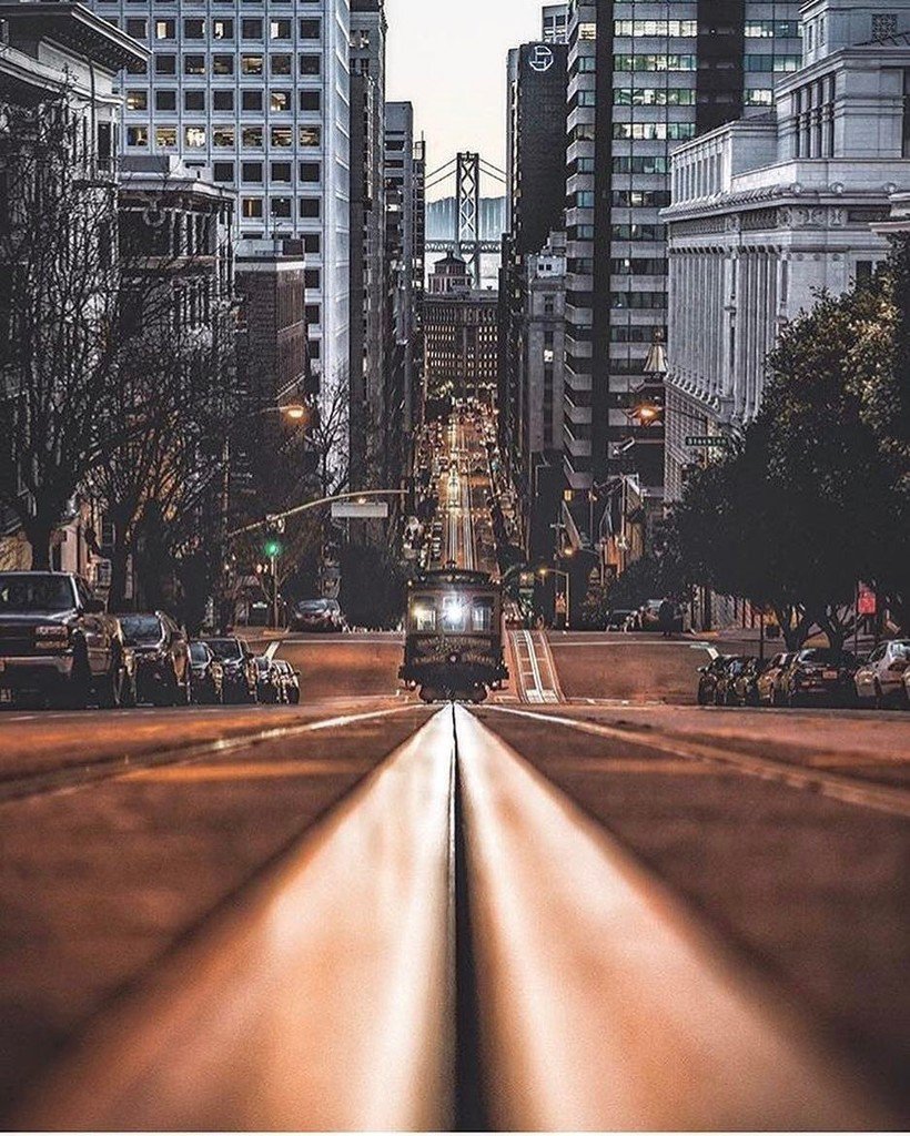 captiveworld's tweet image. Don't go straight, go forward ift.tt/2nPYPnV