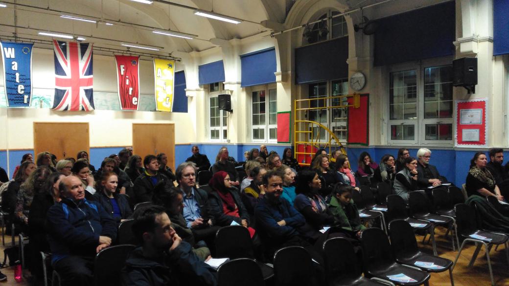 fairfundschools's tweet image. Parent power in Barnet tonight #schoolsjustwannahavefunds