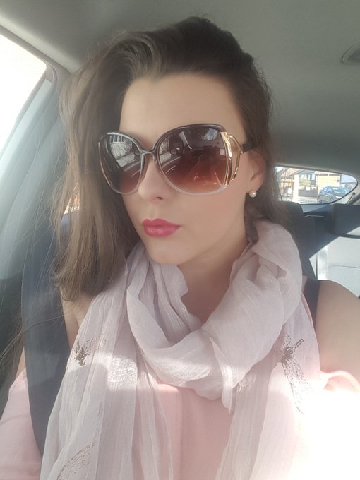 Loved todays #sun #selfie https://t.co/zqddB6k1jI<a href="/tag/sun"class="tags">#sun</a><a href="/tag/selfie"class="tags">#selfie</a>