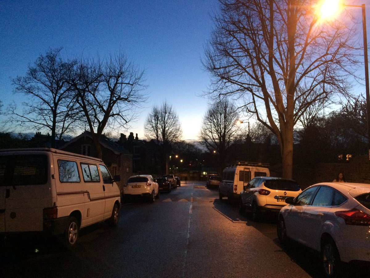 JcBonassin's tweet photo. London this afternoon .. #iphonephotos #uk #photography https://t.co/HoA0a255pD