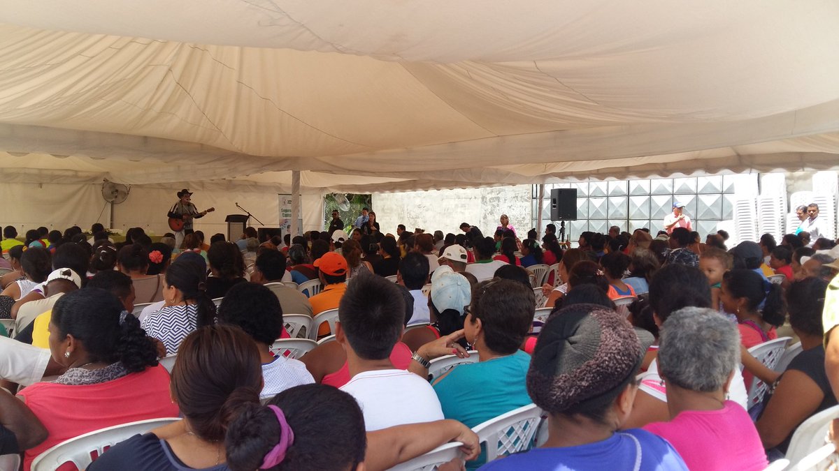 Gober_LosRios's tweet photo. Hoy el #SSC @IESSec firma la repotenciación de 3 nuevos dispensarios para los afiliados de #LosRios #Potosí #LaAngela #LaFelicidad @omarjuez https://t.co/mRVoyqzWBv
