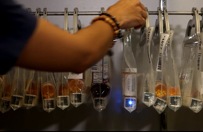 DisplayRX's tweet image. Best way to improve pharmacy will-call? Hangup bags and a light stick!  learn more @ suncrestsolutions.com/p-link/ #pharmacy  light retrieval