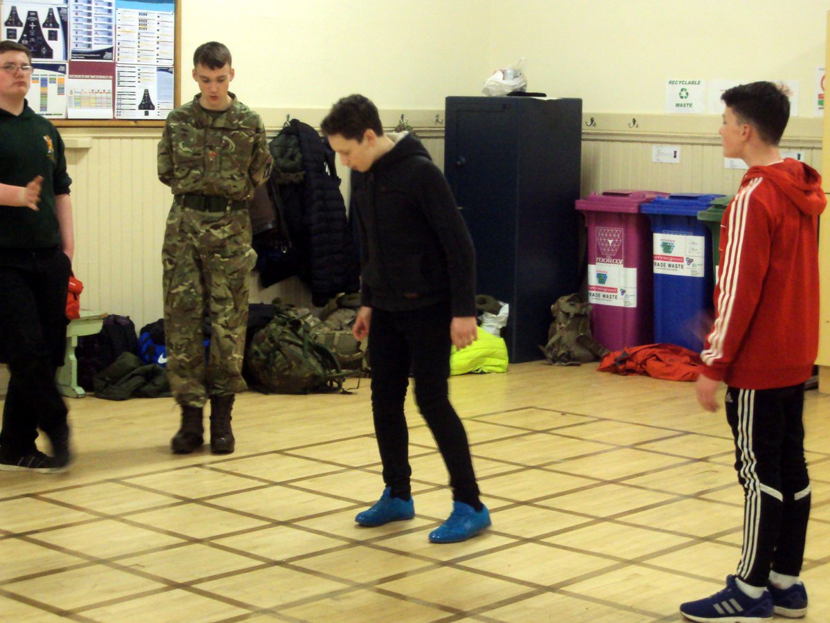 PRO1hldrsacf's tweet image. Tonight #Forres are doing a uniform check for @1hldrsacf #Annualcamp, background activity being #CommandTasks #Leadership #ACFAdventures
