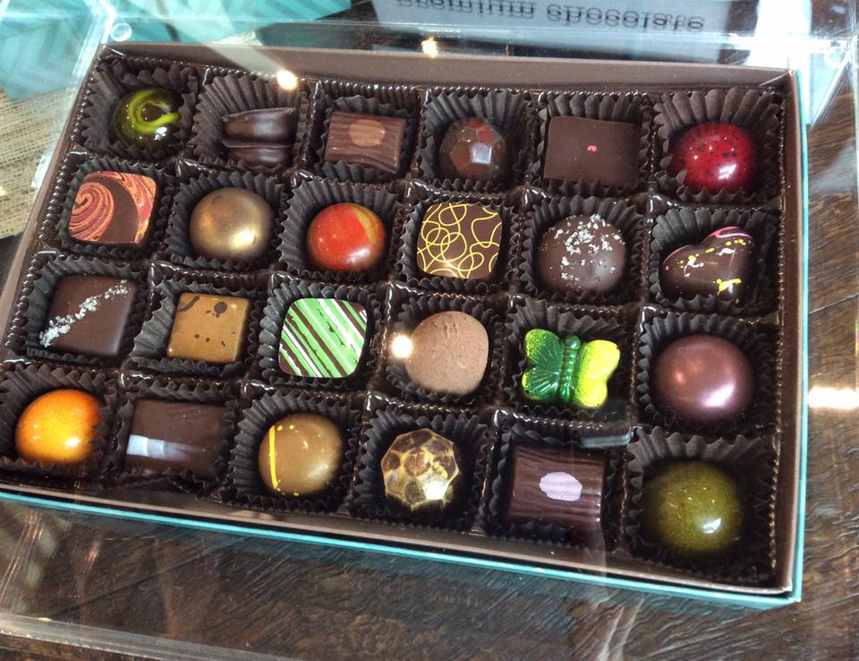 SacramentoGrid's tweet photo. #AndysCandy World sourced premium quality candies & treats incl. chocolates! 1012 9th St. https://t.co/paJYYMombe https://t.co/ZhM2YYfPL8